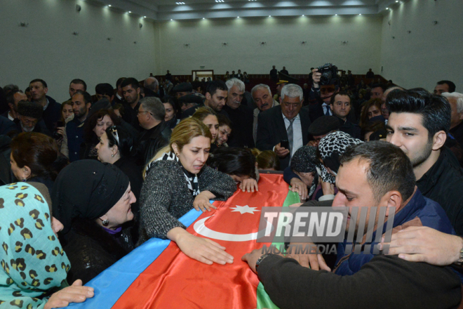 Azerbaijan buries its martyrs. Azerbaijan, Baku, 11 apr. 2016